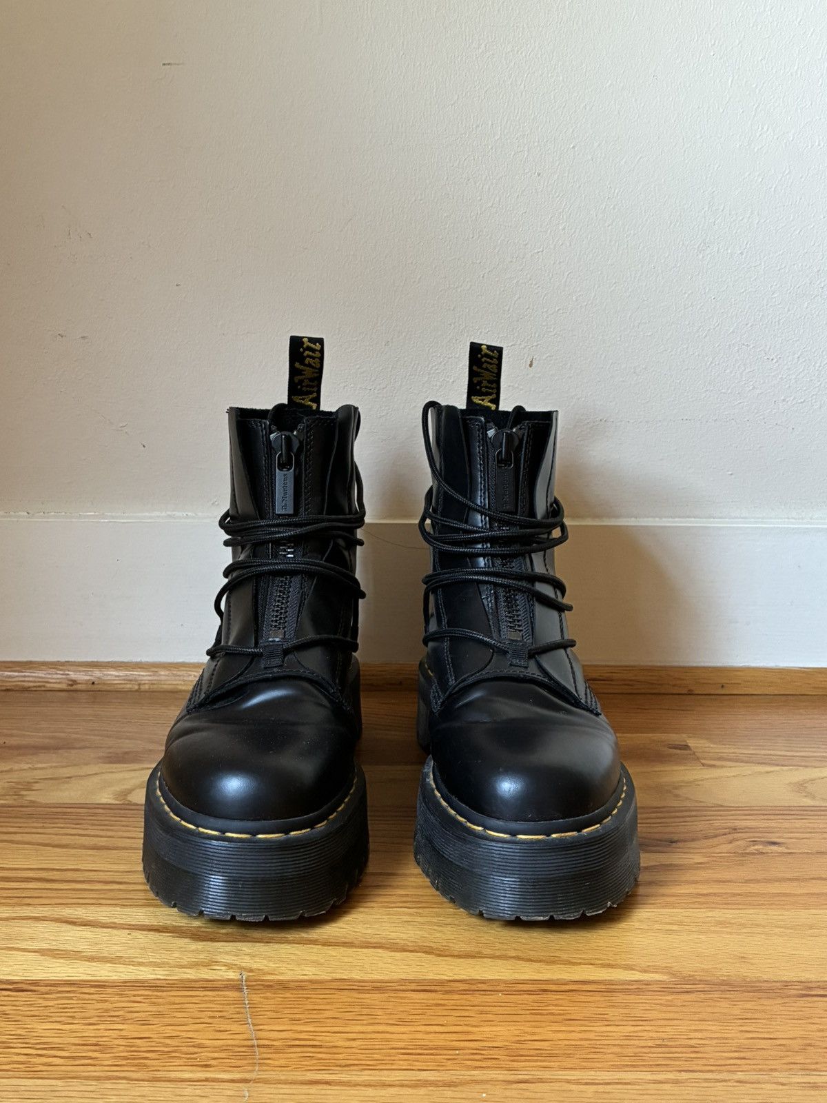 Dr. Martens Dr. Martens Jarrick Ii Laced Leather Platform Boots Size US 10 / EU 43 - 2 Thumbnail