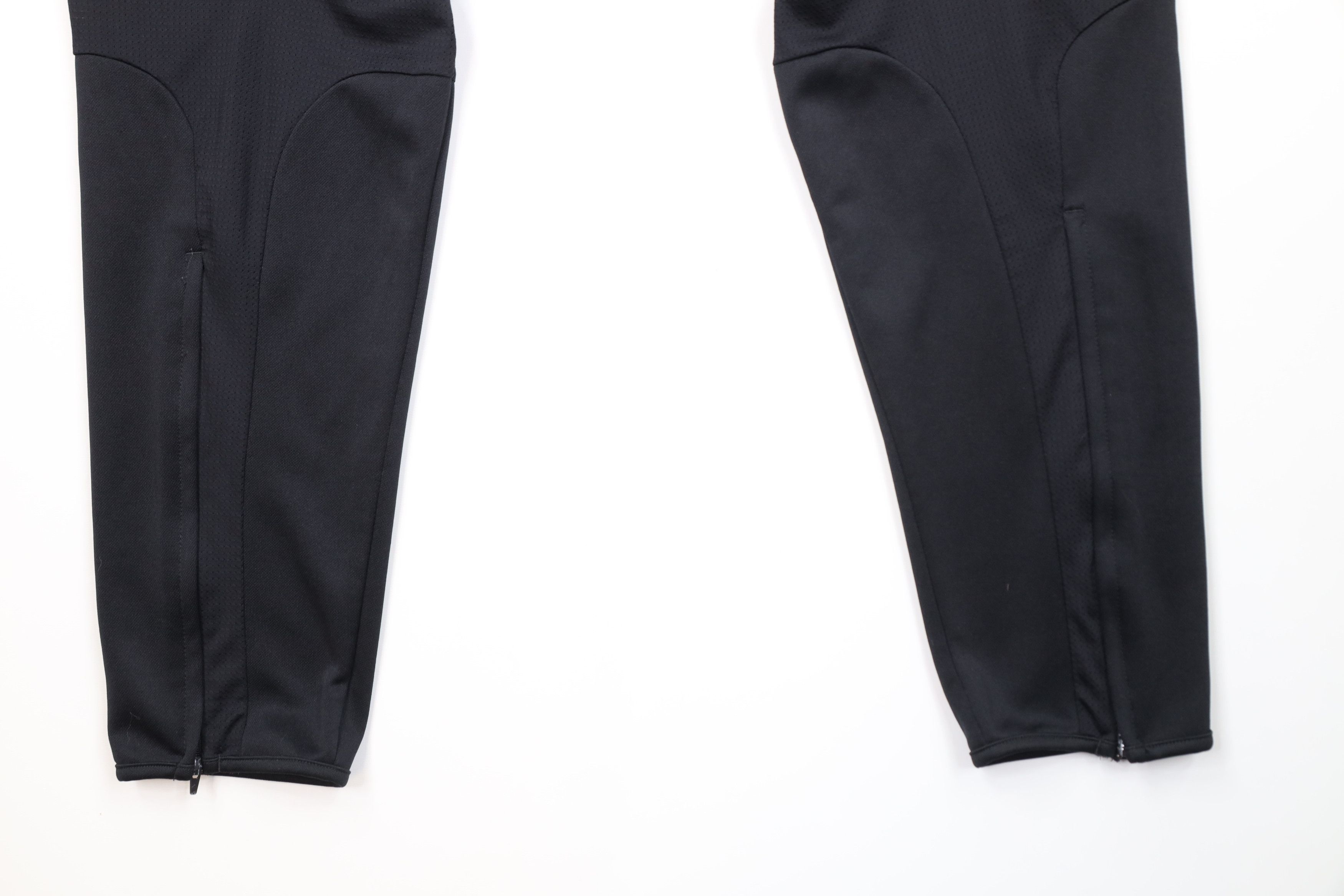 Adidas Vintage Y2K Adidas Striped Tapered Leg Warm Up Soccer Pants Size US 36 / EU 52 - 12 Thumbnail