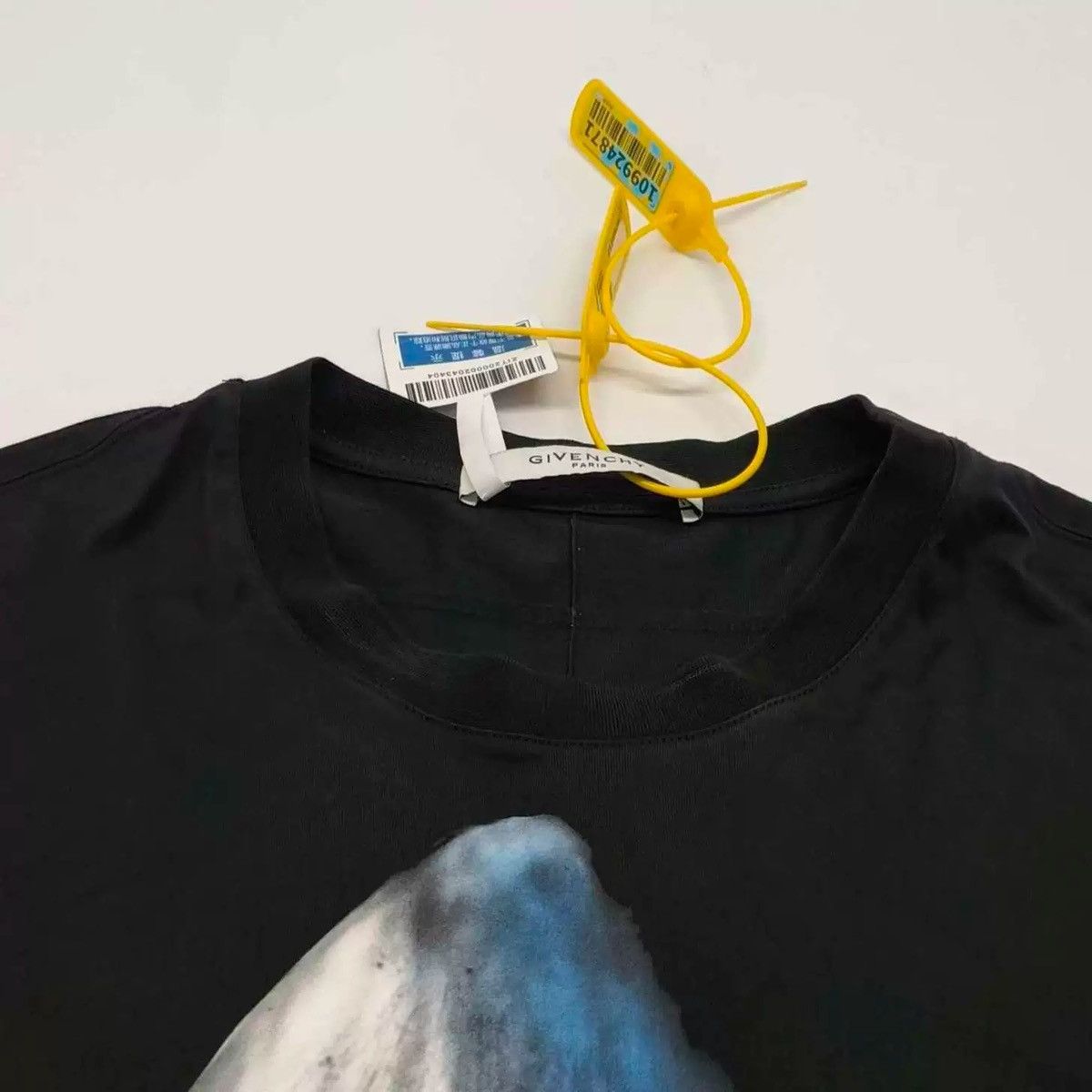 Givenchy Givenchy Black Shark Print Short Sleeve T-Shirt XL Size Size US XL / EU 56 / 4 - 6 Thumbnail