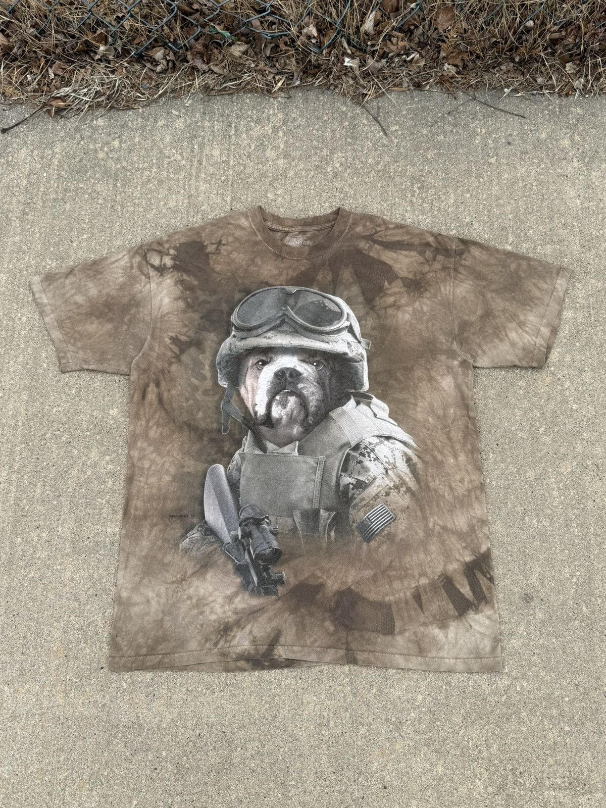 Vintage Vintage The Mountain T-Shirt XL Military Bulldog Dog Soldier Size US XL / EU 56 / 4 - 1 Thumbnail