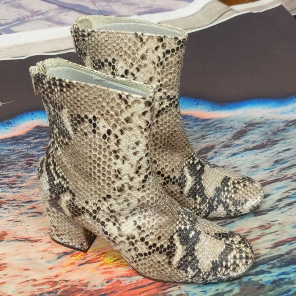 Free People Free people women's taupe Cecile ankle boot 35.5 Size US 4.5 / IT 34.5 - 4 Thumbnail