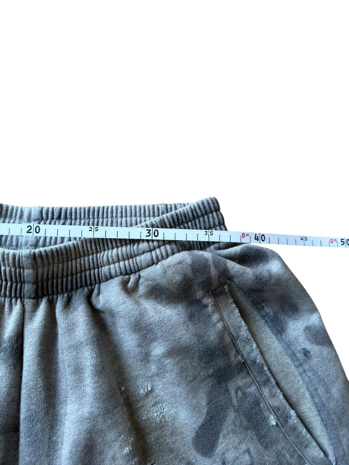 Balenciaga BALENCIAGA SS23 MUD SHOW GRAFFITI SKATER BAGGY SWEATPANTS Size US 32 / EU 48 - 23 Thumbnail