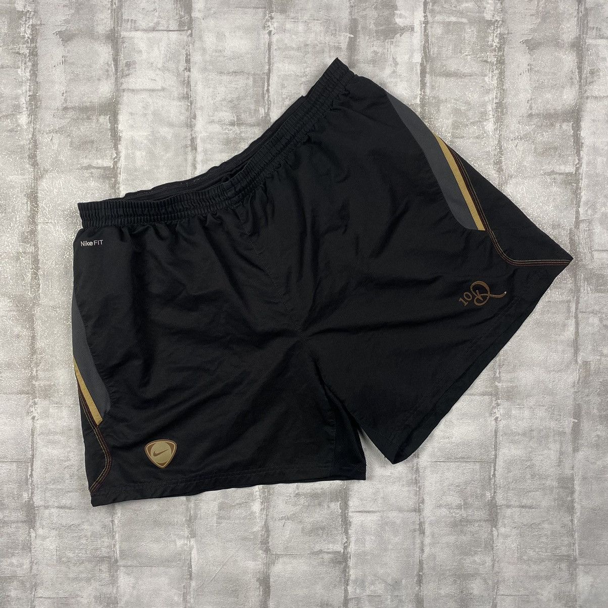 Nike Vintage Nike Ronaldinho 10 Shorts Size US 33 - 1 Thumbnail