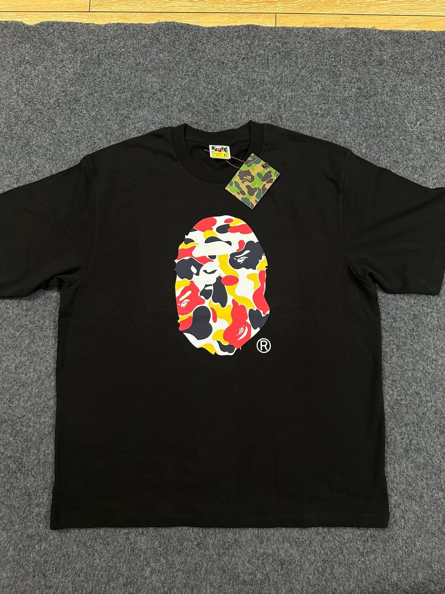 Bape Bape T Multi Shark T-Shirt Casual Size US XL / EU 56 / 4 - 1 Thumbnail