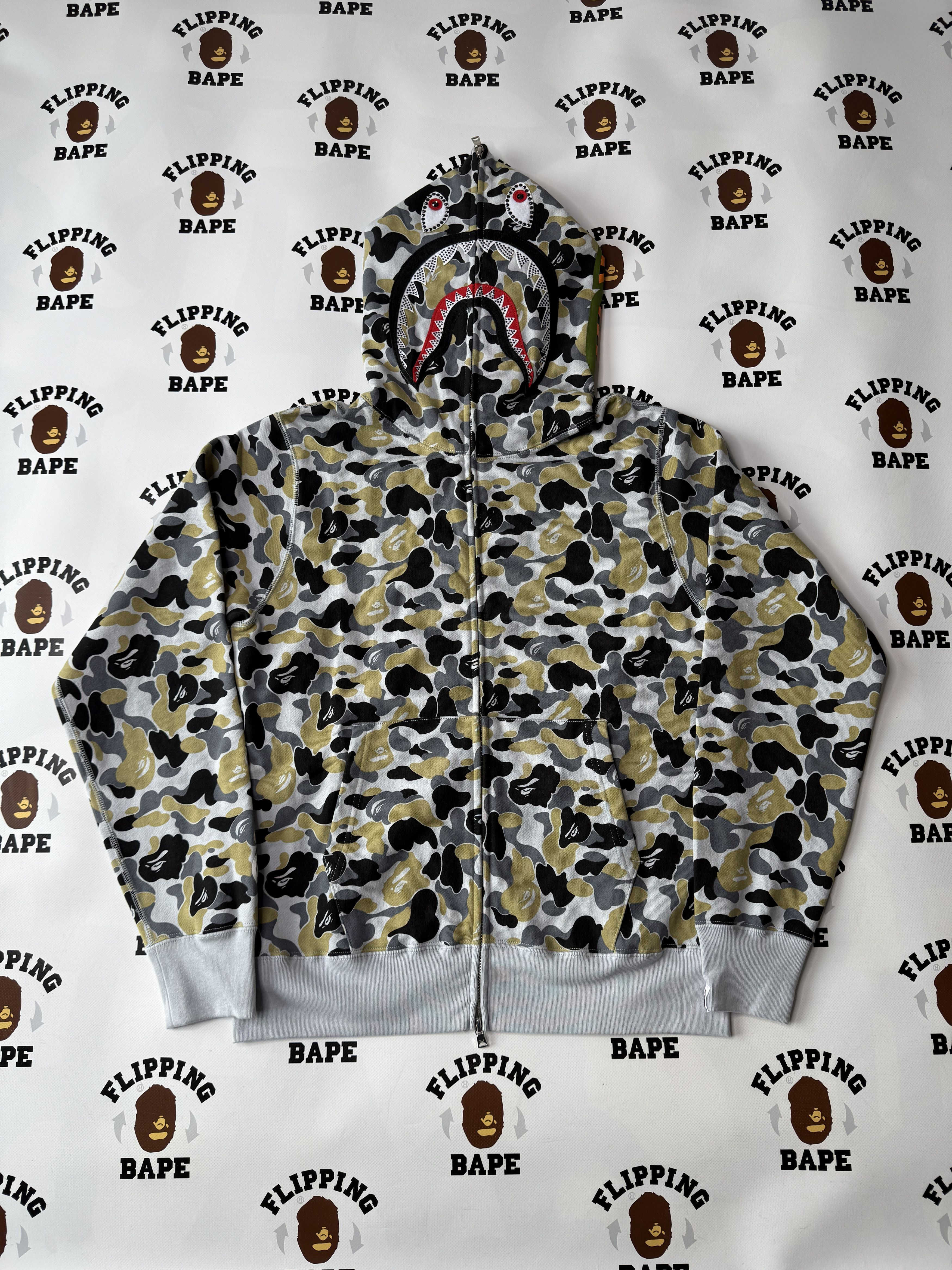 Bape BAPE STORE GINZA OPENING CRYSTAL STONE SHARK FULL ZIP HOODIE Size US M / EU 48-50 / 2 - 1 Thumbnail