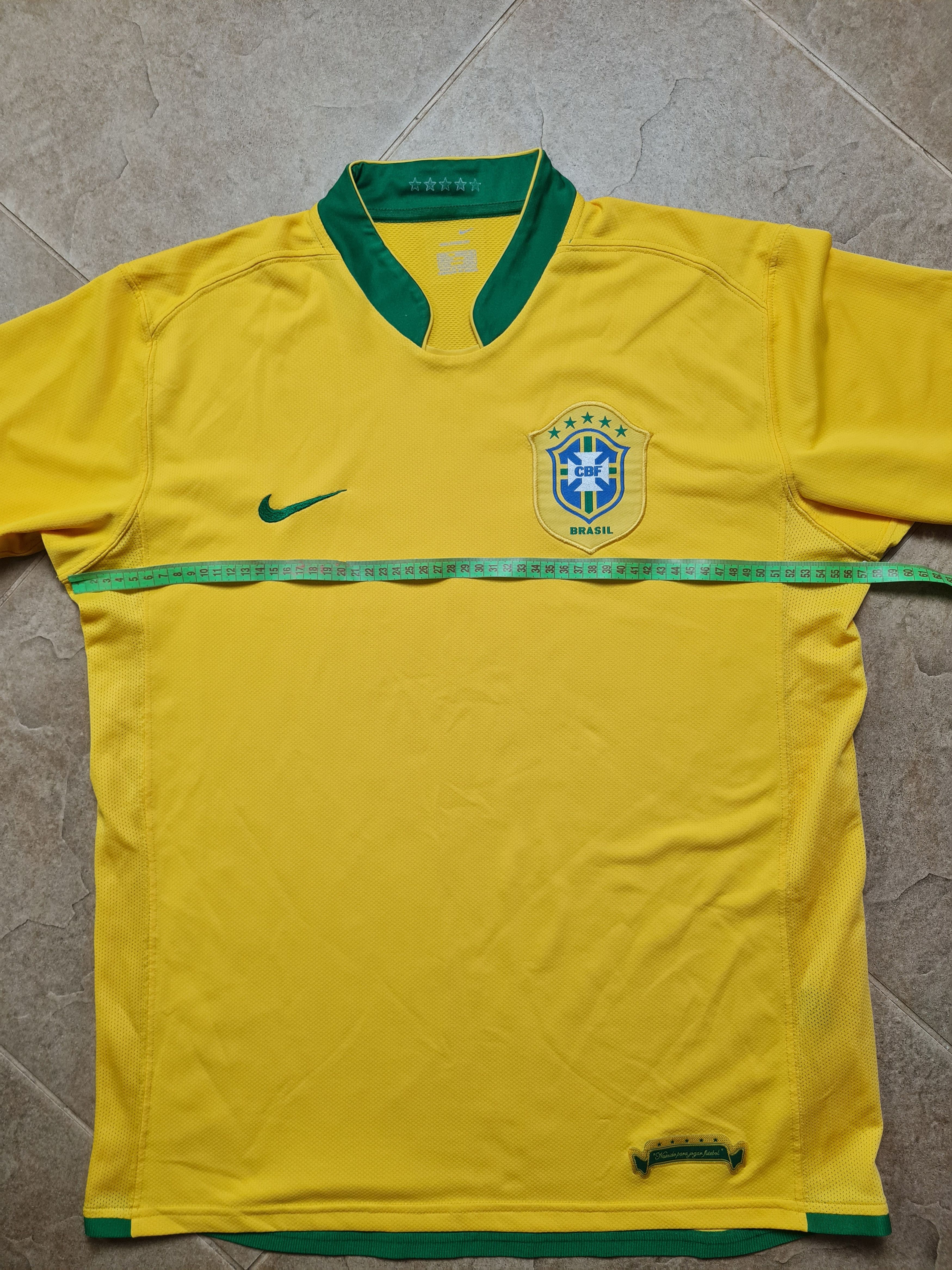 Nike Vintage Football Nike Brazil 2006 World Cup Soccer shirt Size US L / EU 52-54 / 3 - 7 Thumbnail