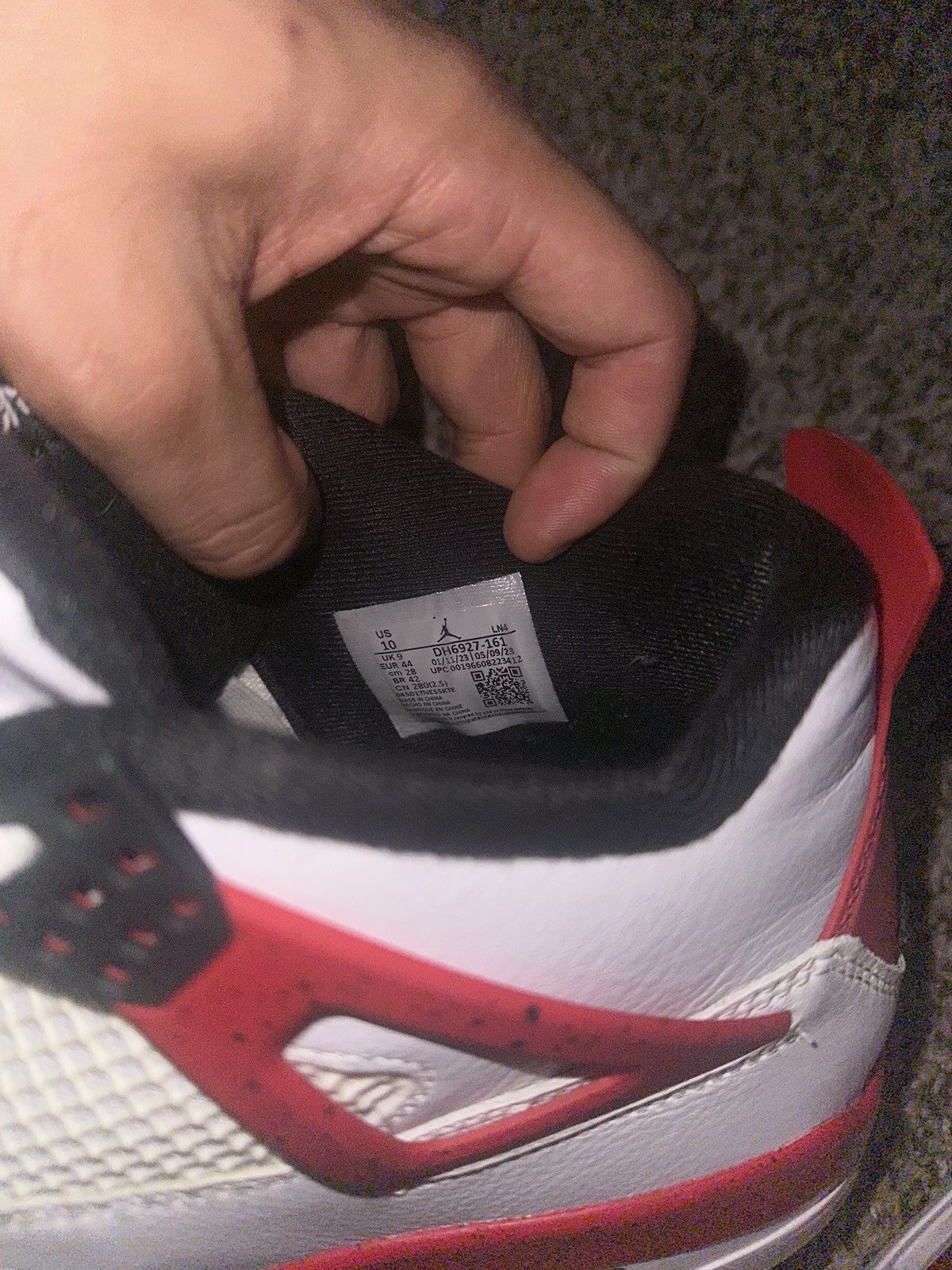 Jordan Brand Retro Red Cement 4s Size US 10 / EU 43 - 3 Thumbnail