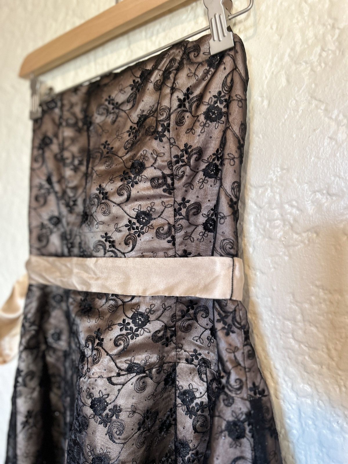 Jessica McClintock Jessica McClintock black strapless dress size 6 Size M / US 6-8 / IT 42-44 - 4 Thumbnail