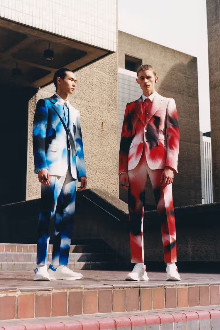 Alexander McQueen NWT $3990 Runway Alexander McQueen Spray Paint Blazer size50 Size 40R - 14 Thumbnail