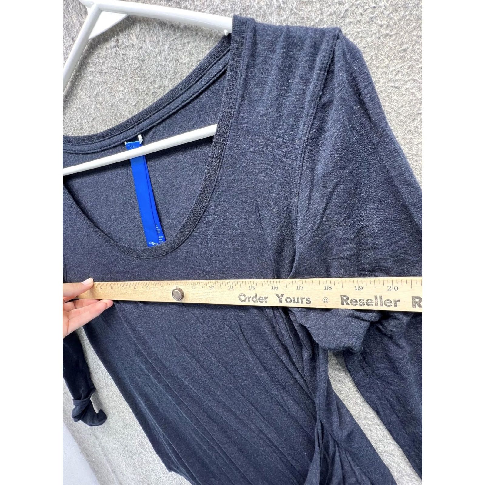 Vintage Kit And Ace Shirt Womens 10 Gray Scoop Neck Long Sleeve Jersey Top Draped Hem Size L / US 10 / IT 46 - 4 Thumbnail
