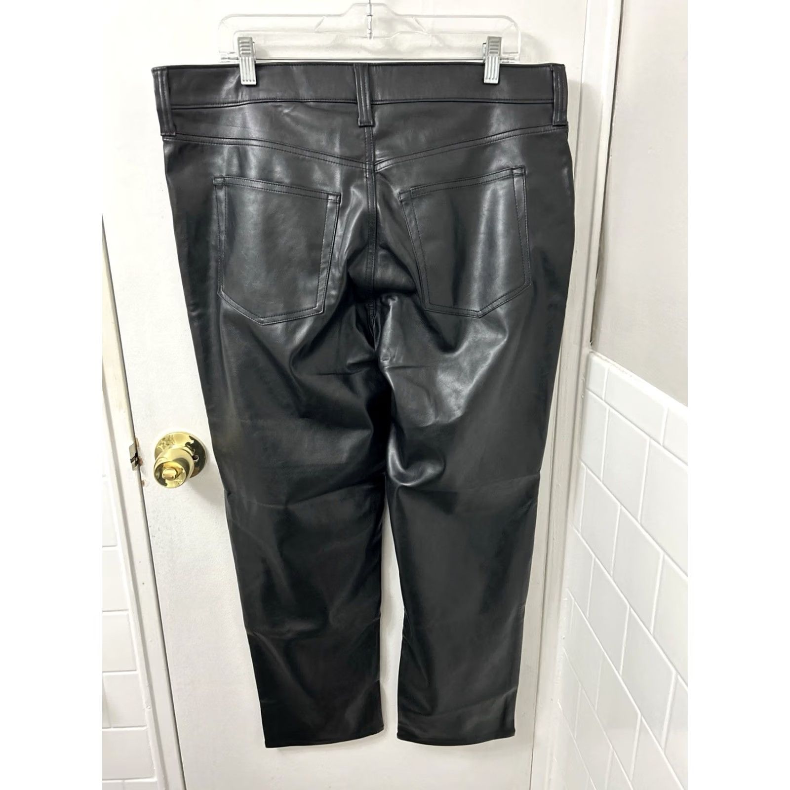 Gap GAP Leather Pants Womens 38x27 Black High Rise Cheeky Straight NWT MSRP 90 Fashion Dress Pants Women's Regular Stone Cold Faux Leather NWT Size 26" / US 2 / IT 38 - 7 Thumbnail