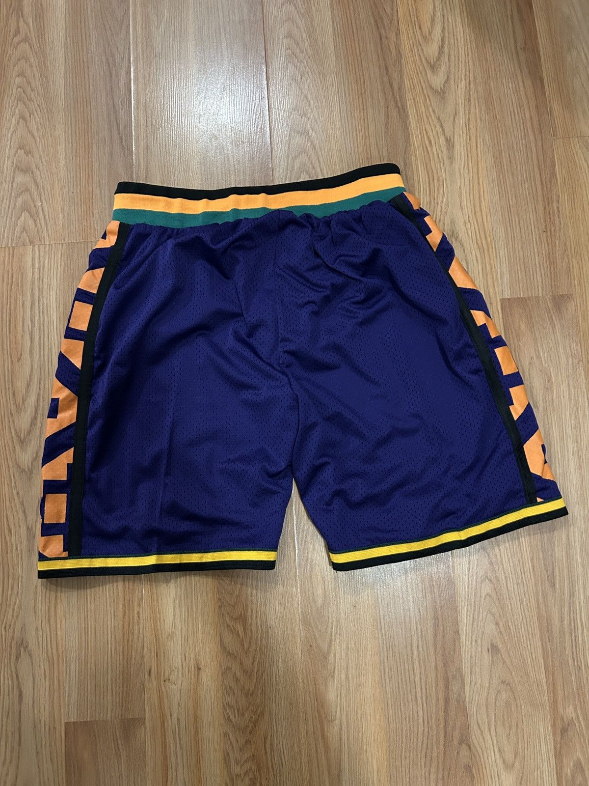 Mitchell & Ness Mitchell & Ness NBA Swingman Shorts All Star East 1994-95 Size US 31 - 5 Thumbnail