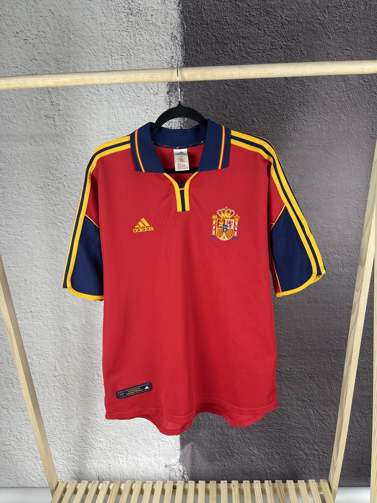 image of Adidas Spain 1999 2001 Home Soccer Jersey Football Shirt in Red, Men's (Size XL)