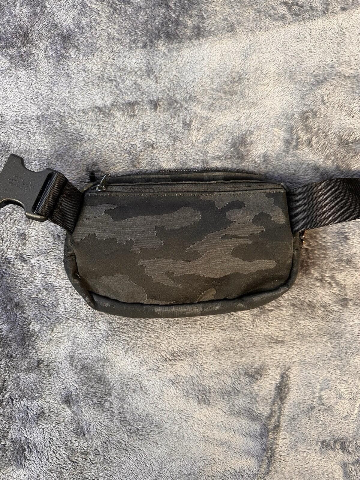 Lululemon Lululemon Black Gray Camo Belt Bag, Adjustable Strap - Rare Size ONE SIZE - 2 Thumbnail