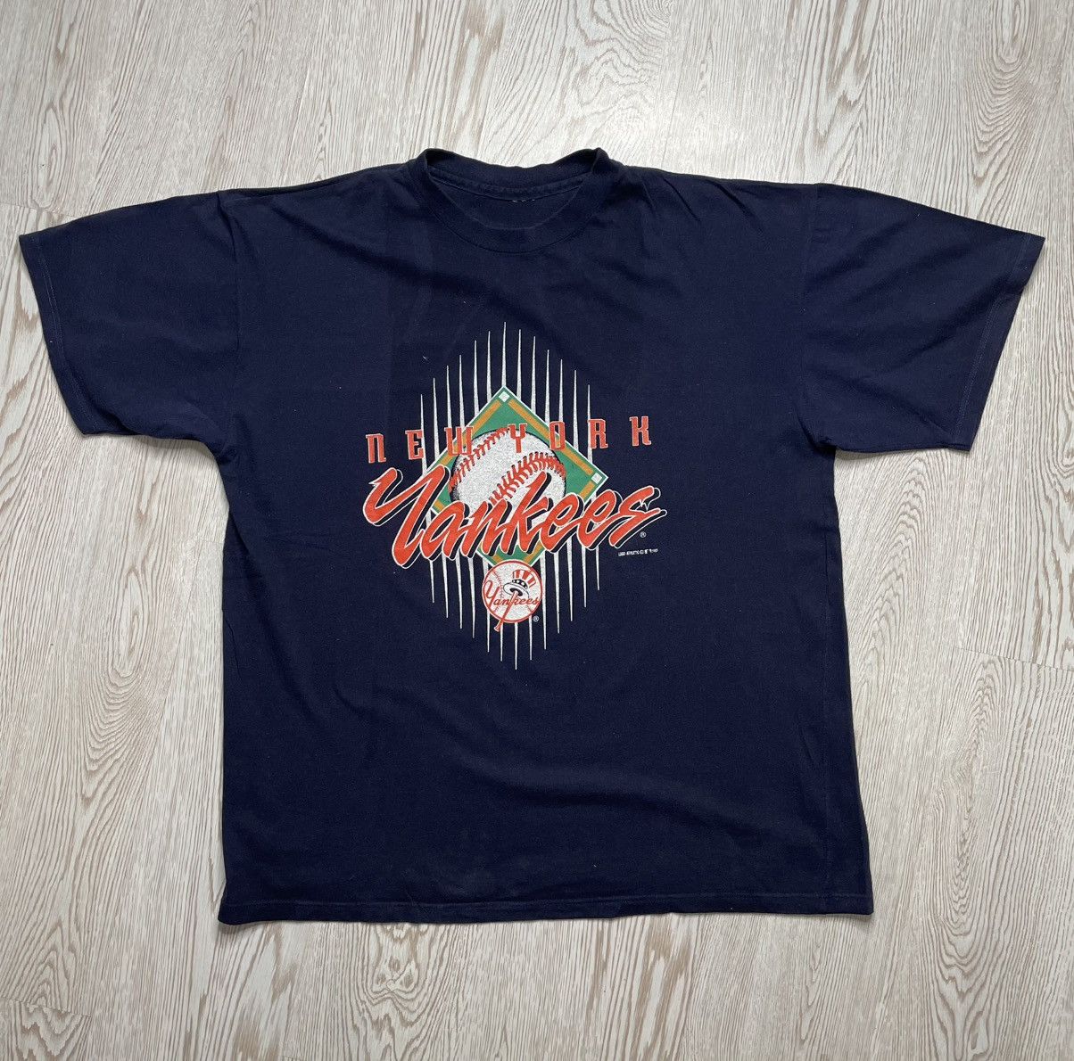 New York Yankees Vintage 1993 New York Yankees Athletic Logo tshirt size XL Size US XL / EU 56 / 4 - 1 Thumbnail