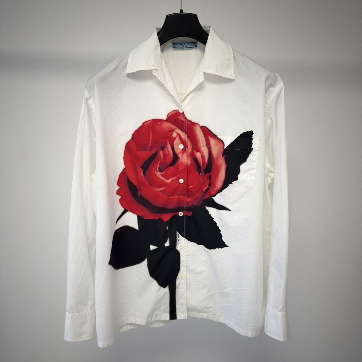 Prada S/S 19 ‘Red Rose Stencil’ Print Shirt Size US L / EU 52-54 / 3 - 1 Thumbnail