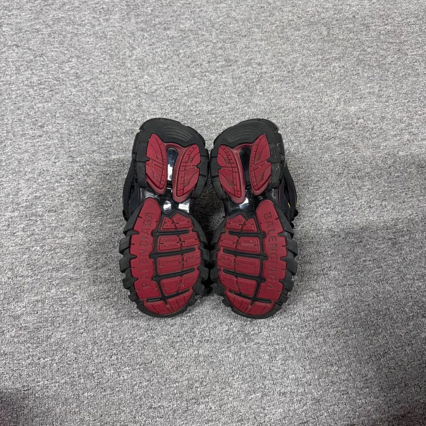 Balenciaga Balenciaga Track 1.0 Low Top Comfort Casual Dad Shoe EUR 39 Size US 6 / EU 39 - 5 Thumbnail