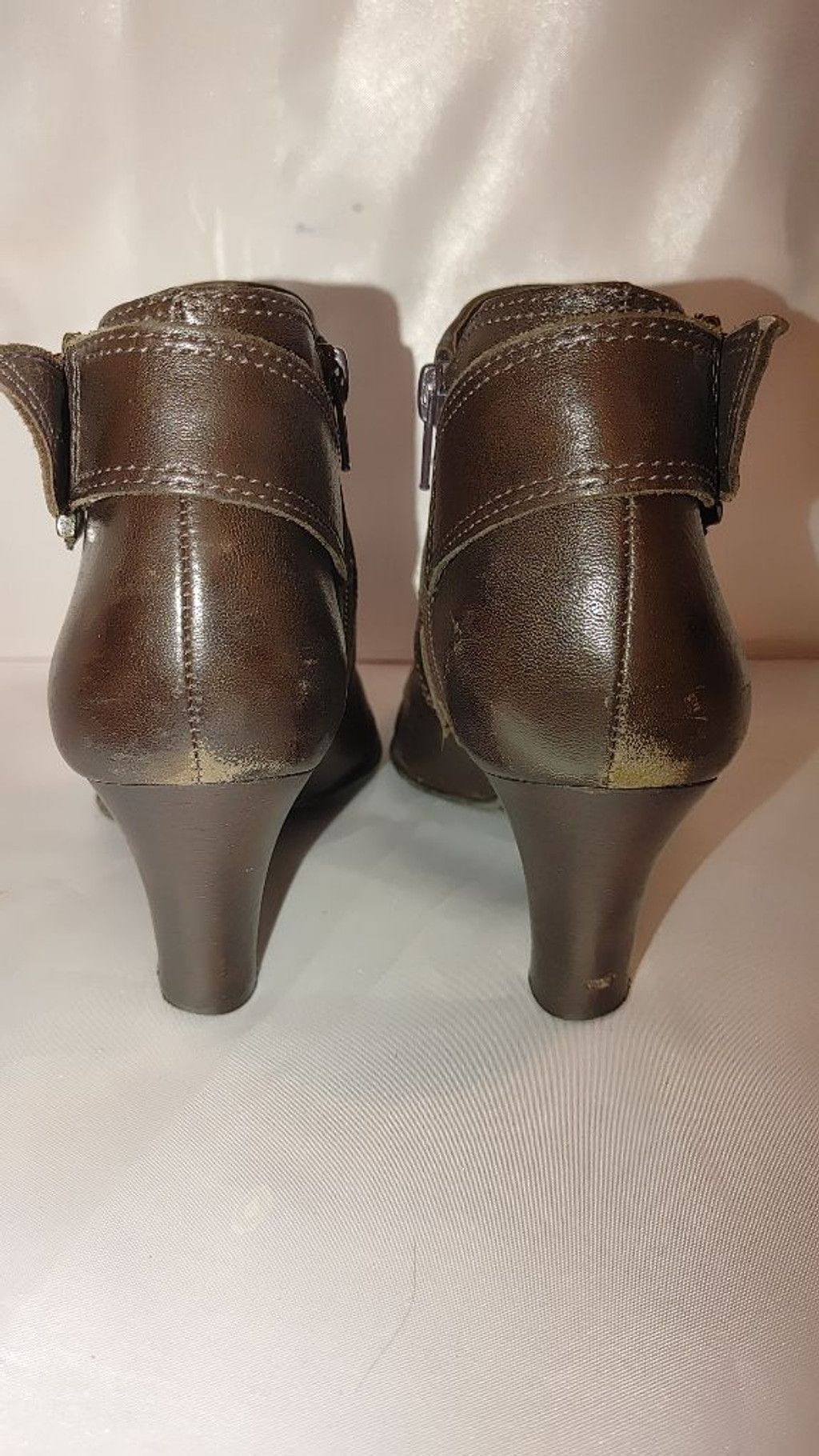 The Unbranded Brand Nurture by Lamaze Danah Leather Ankle Boots Size 7.5M Size US 7.5 / IT 37.5 - 7 Thumbnail