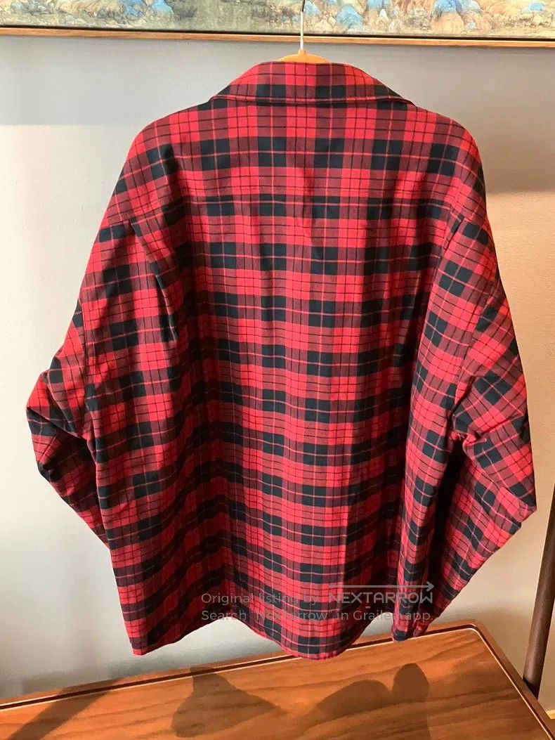 Balenciaga Balenciaga size 39 Red checkered long-sleeve cotton jacket Size US L / EU 52-54 / 3 - 2 Thumbnail