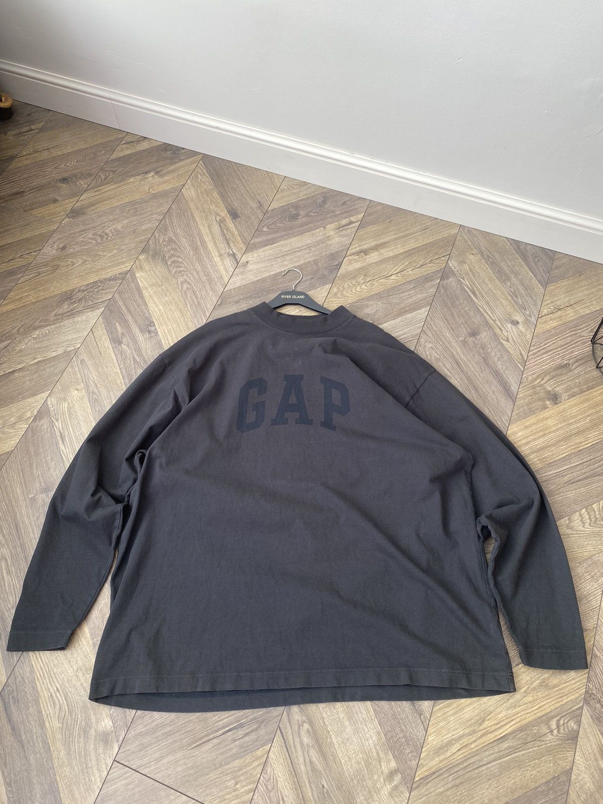 Balenciaga × Designer × Gap Yeezy × Gap × Balenciaga Dove long sleeve shirt Size US XL / EU 56 / 4 - 2 Thumbnail