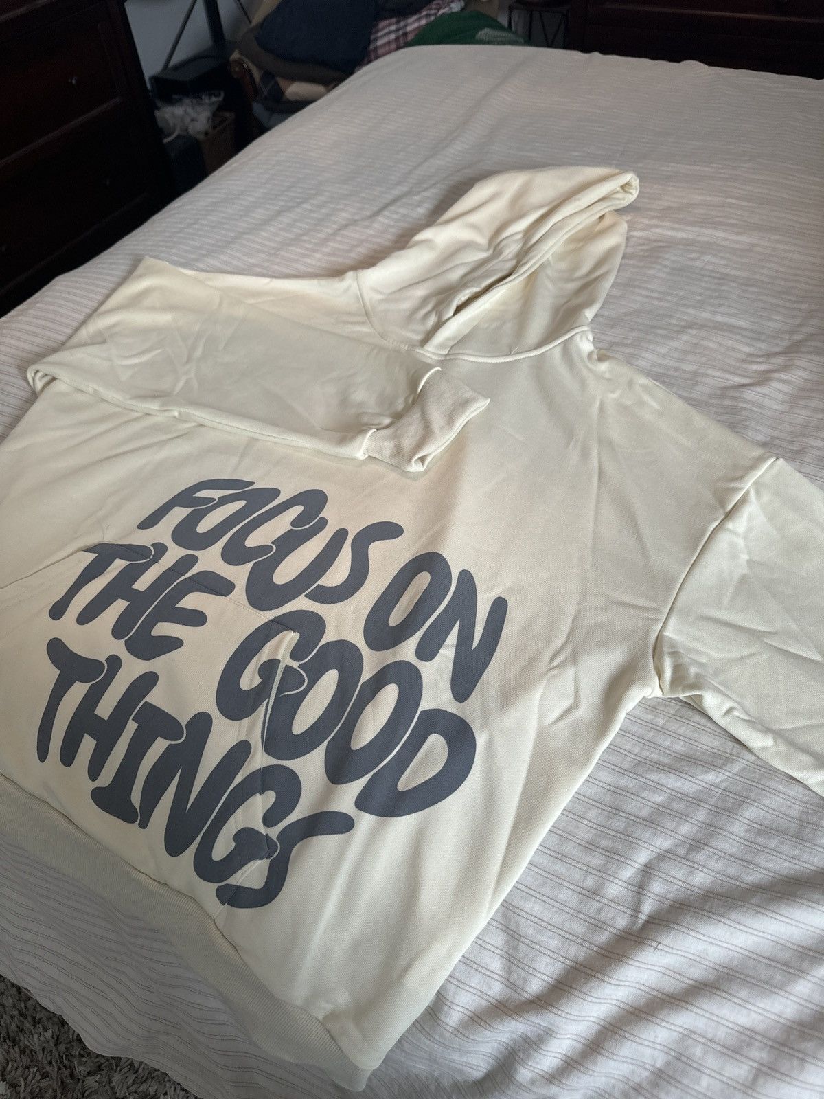Other “Focus On The Good Things” Beige/Tan Hoodie Size US L / EU 52-54 / 3 - 1 Thumbnail