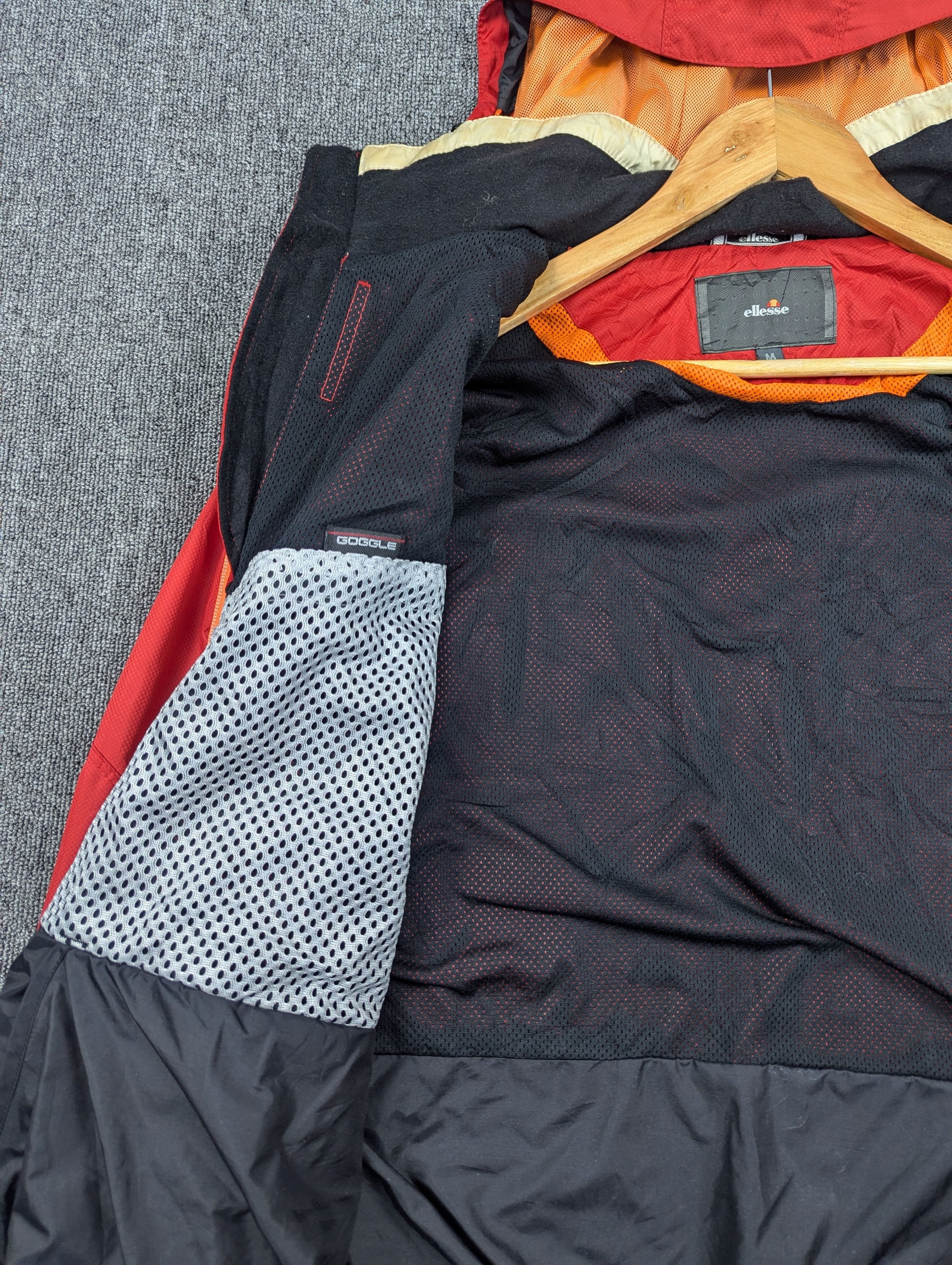 Ellesse Ellesse Waterproof Gorpcore Hood Zipper Jacket Size US M / EU 48-50 / 2 - 13 Thumbnail