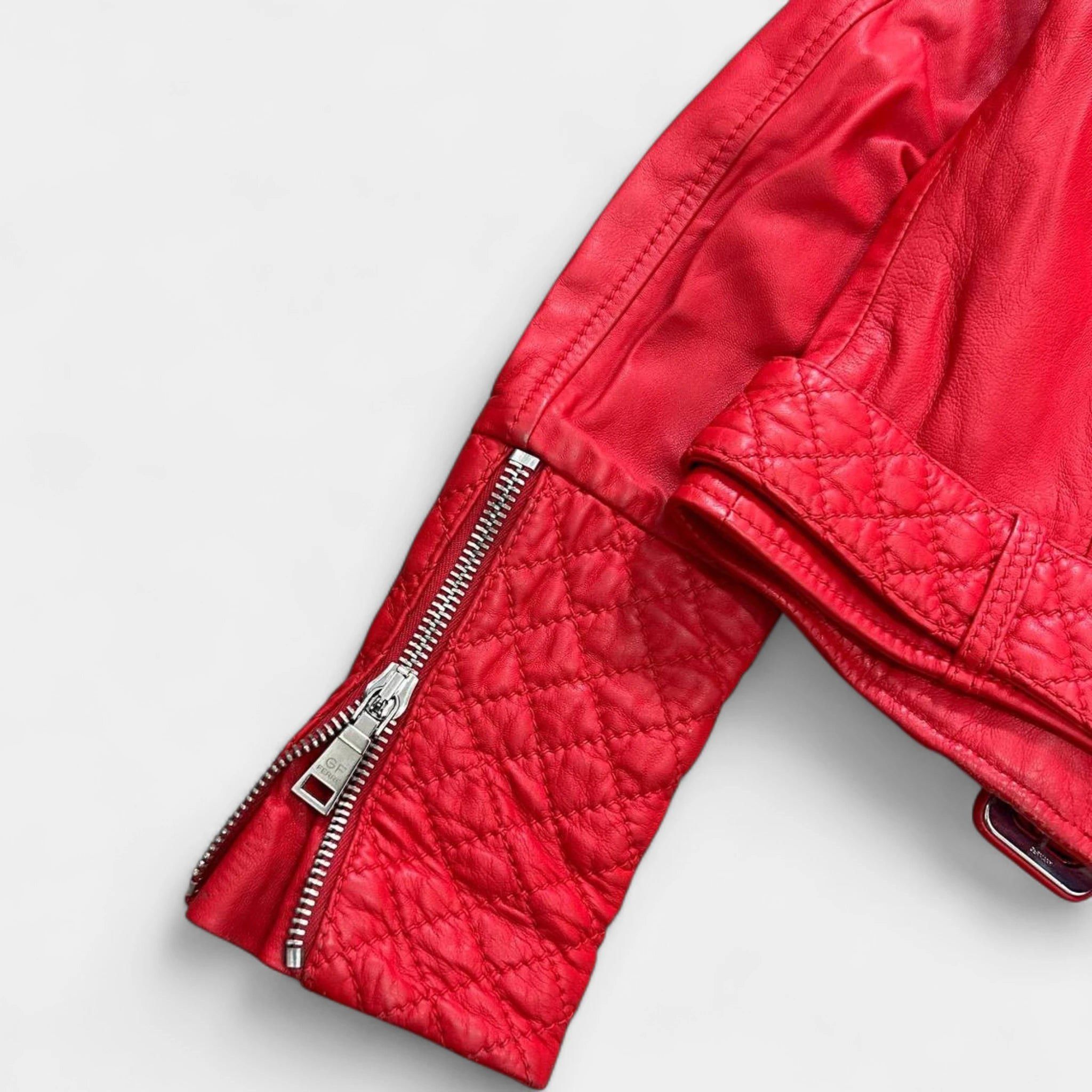 Other Gianfranco Ferré 1990s Quilted Red Leather Biker Jacket Size S / US 4 / IT 40 - 7 Thumbnail