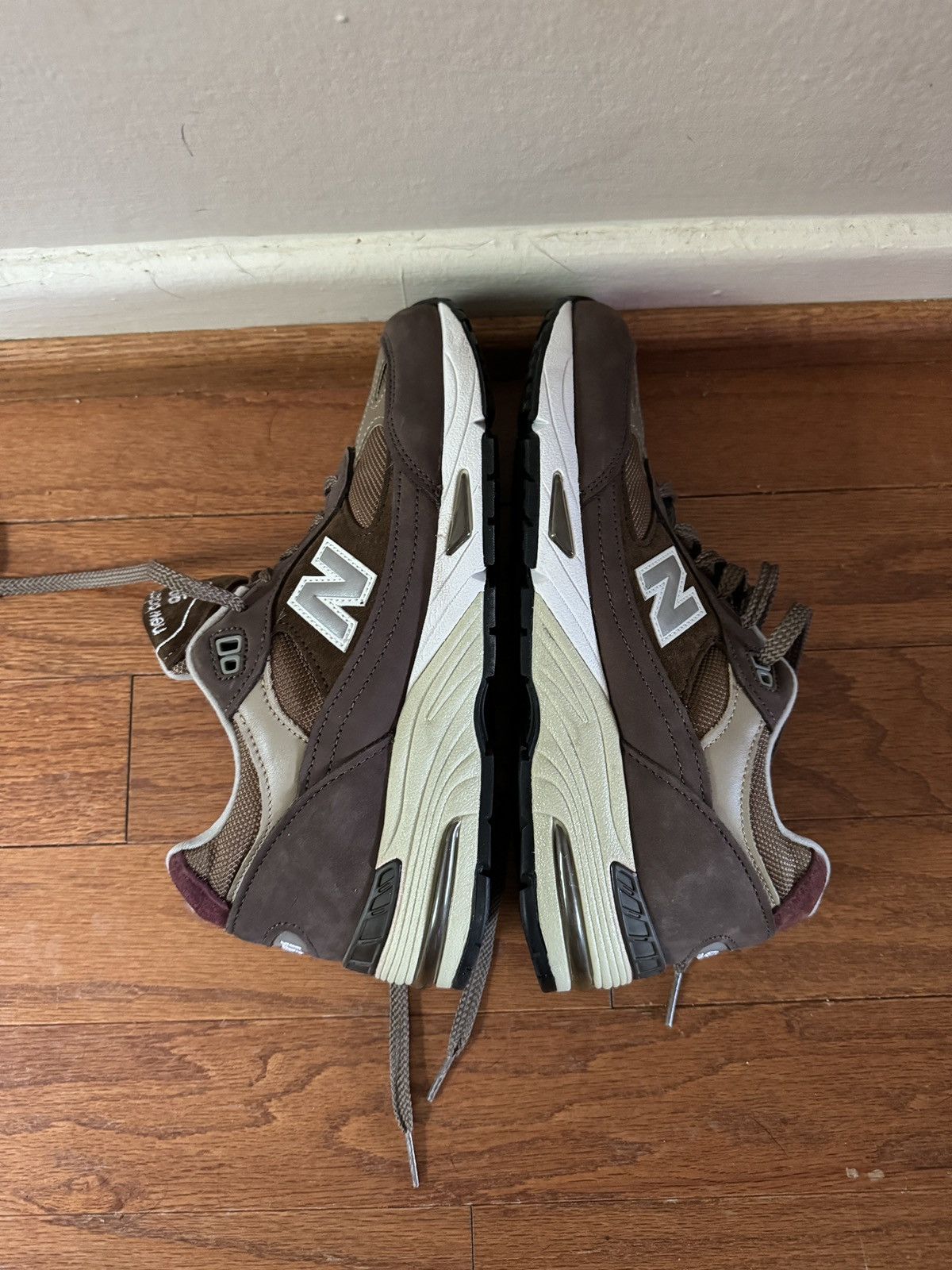 New Balance NEW BALANCE 991NGG Made In England Size US 8 / EU 41 - 8 Thumbnail