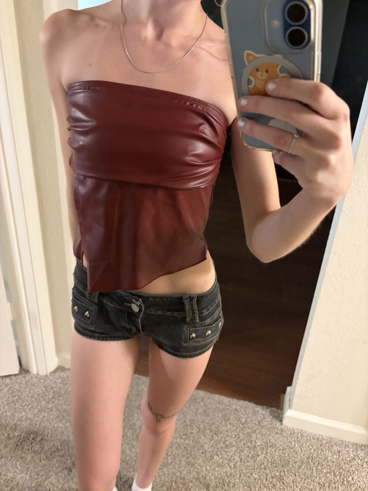 Shein Red Leather Tube Top Size XS / US 0-2 / IT 36-38 - 1 Thumbnail