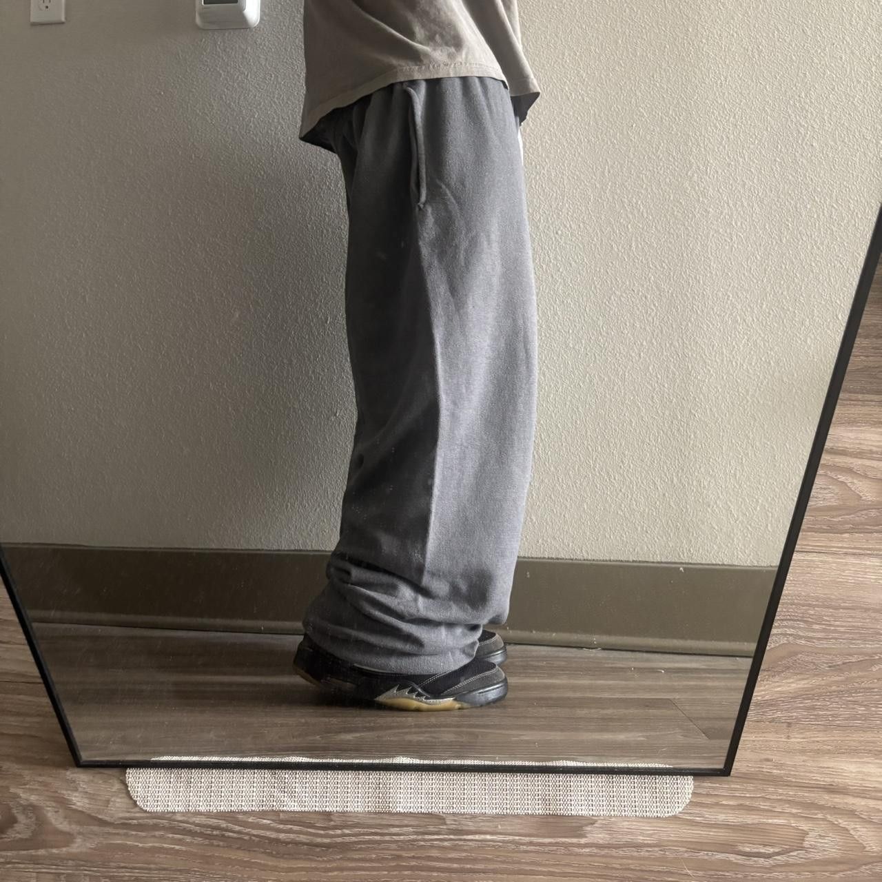 Vintage Crazy Vintage Y2K/2000s Baggy Grey Streetwear Skater Style Sweatpants! Fits XL Size US 38 / EU 54 - 2 Thumbnail