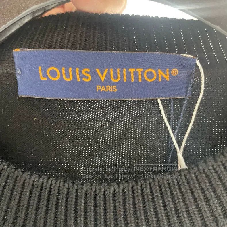 Louis Vuitton Louis Vuitton Black pin embroidered short sleeve Size US S / EU 44-46 / 1 - 4 Thumbnail