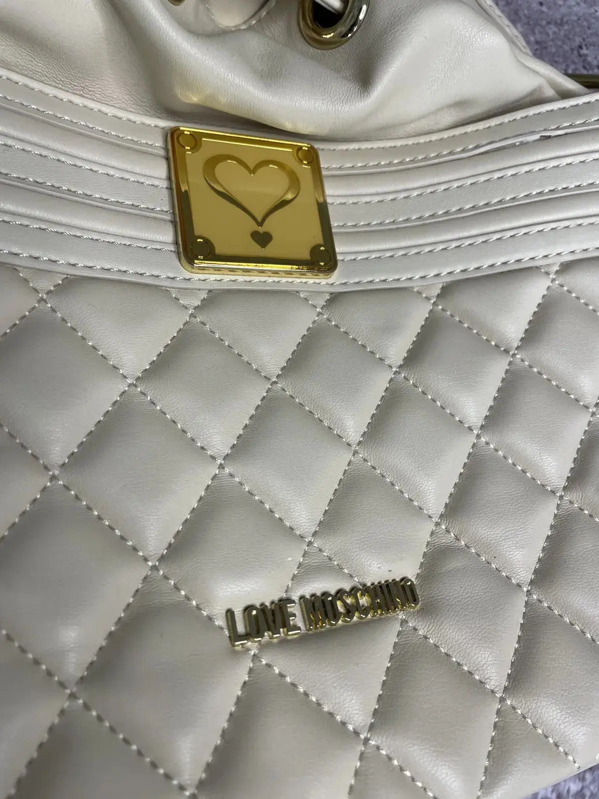 Love Moschino Vintage Love Moschino Quilted Cream Shoulder Bag Bucket Size ONE SIZE - 4 Thumbnail