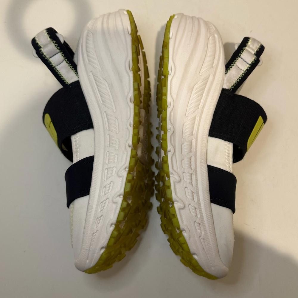 Ugg UGG Slingback Runner Sneaker Sandal White Black & Yellow 6 Size US 6 / IT 36 - 9 Thumbnail
