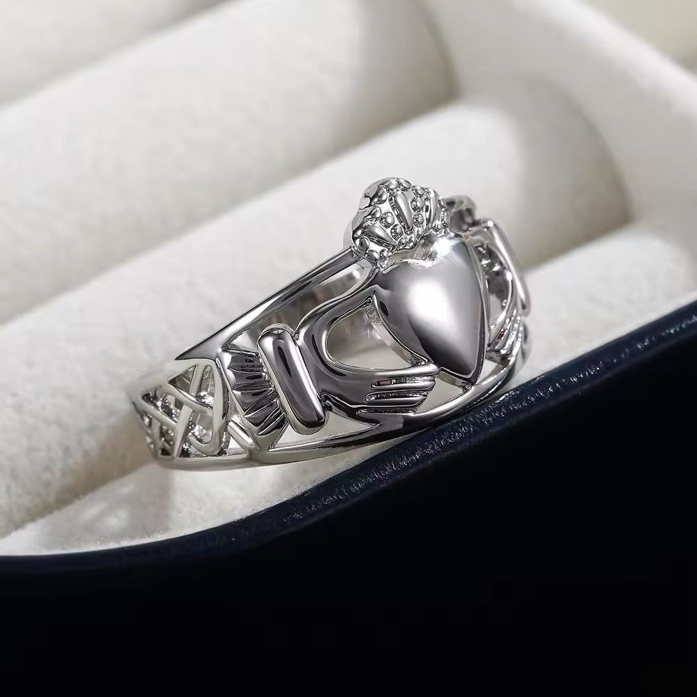 Jewelry x Ring Gold Plated Hollow Out Love Ring ( Size 6-10 ) in Silver, Men's