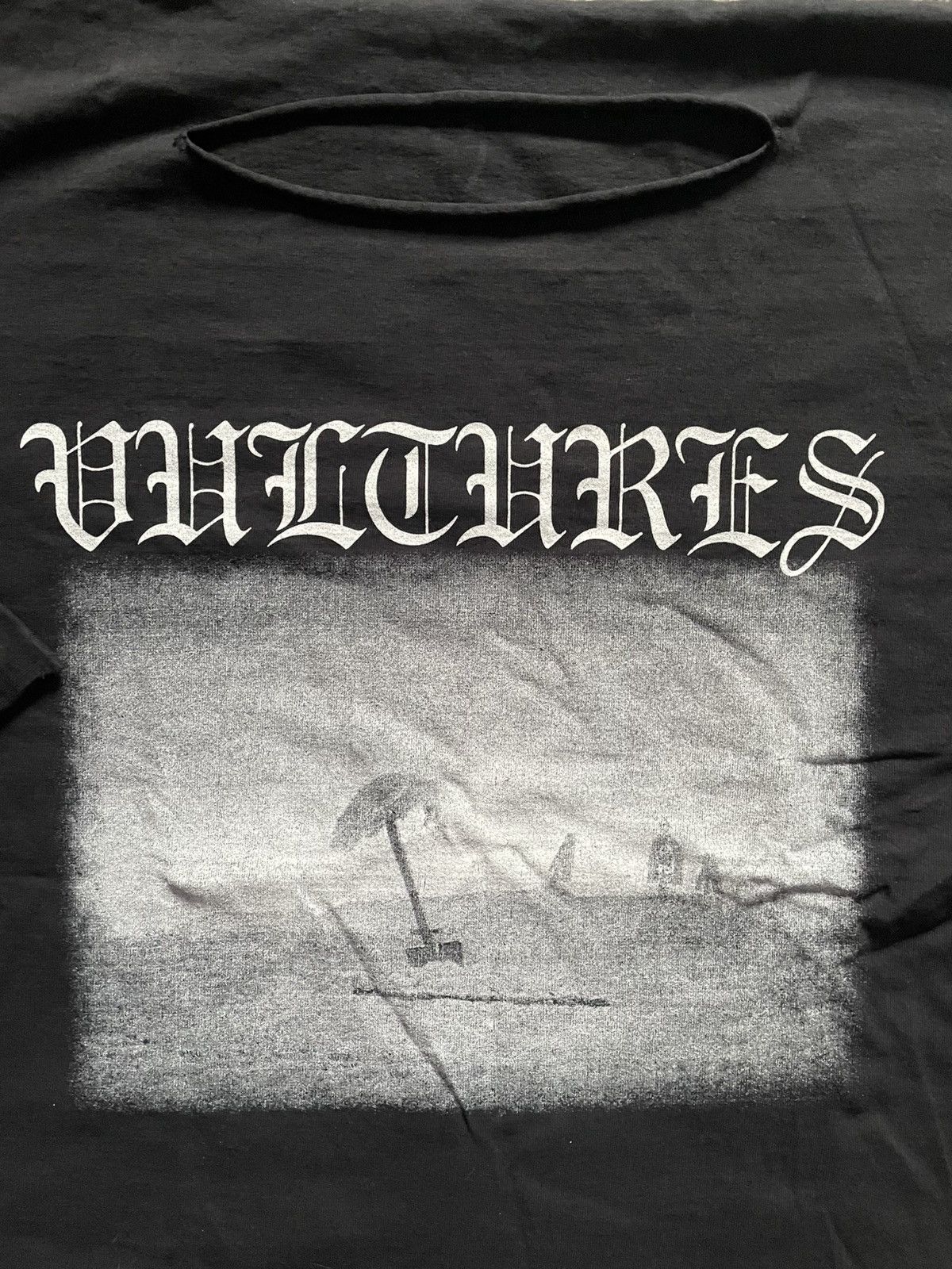 Yeezy YEEZY VULTURES LONG SLEEVE Size US M / EU 48-50 / 2 - 3 Thumbnail