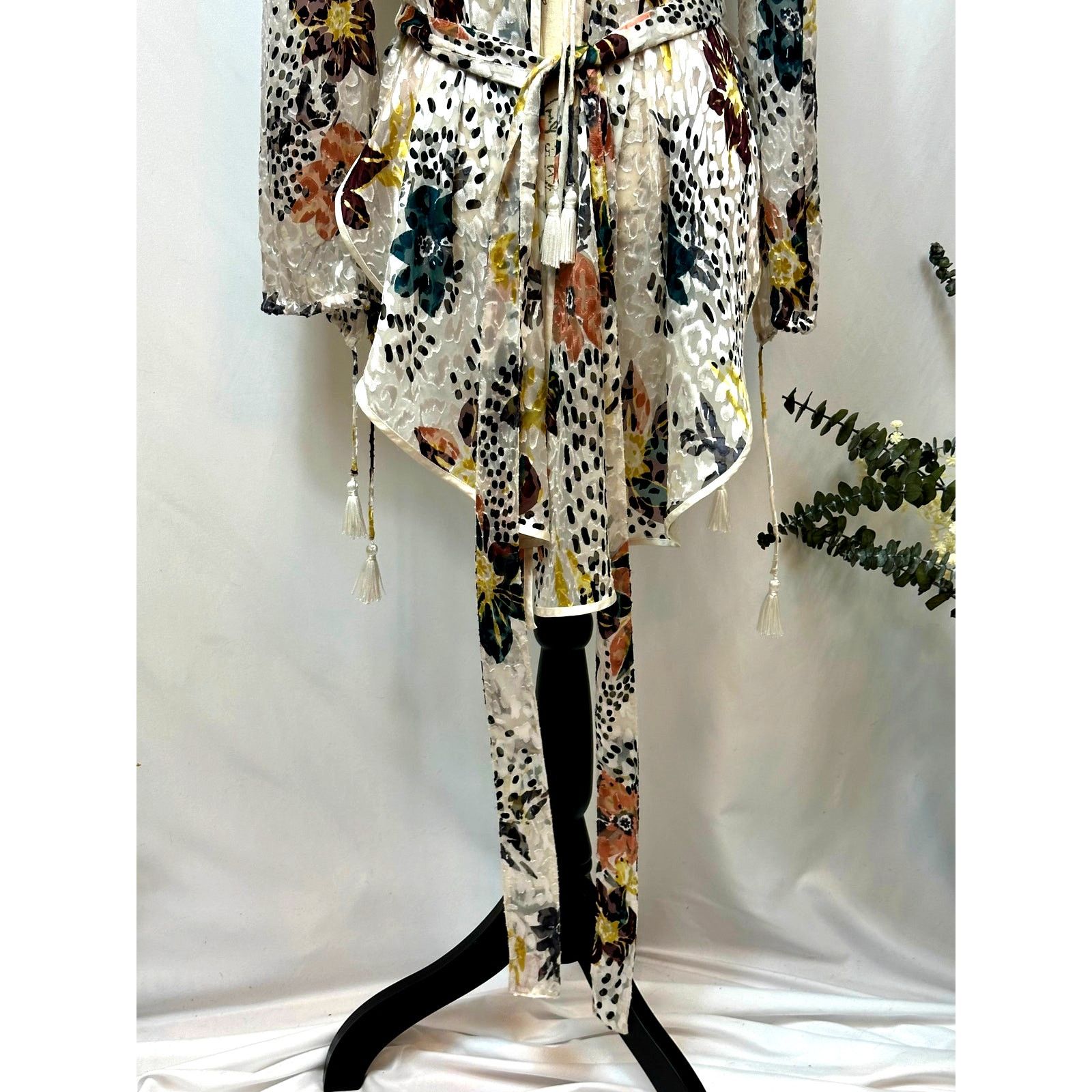 Free People Free People Floral Print Cropped Silk Burnout Kimono XS Size XS / US 0-2 / IT 36-38 - 10 Thumbnail