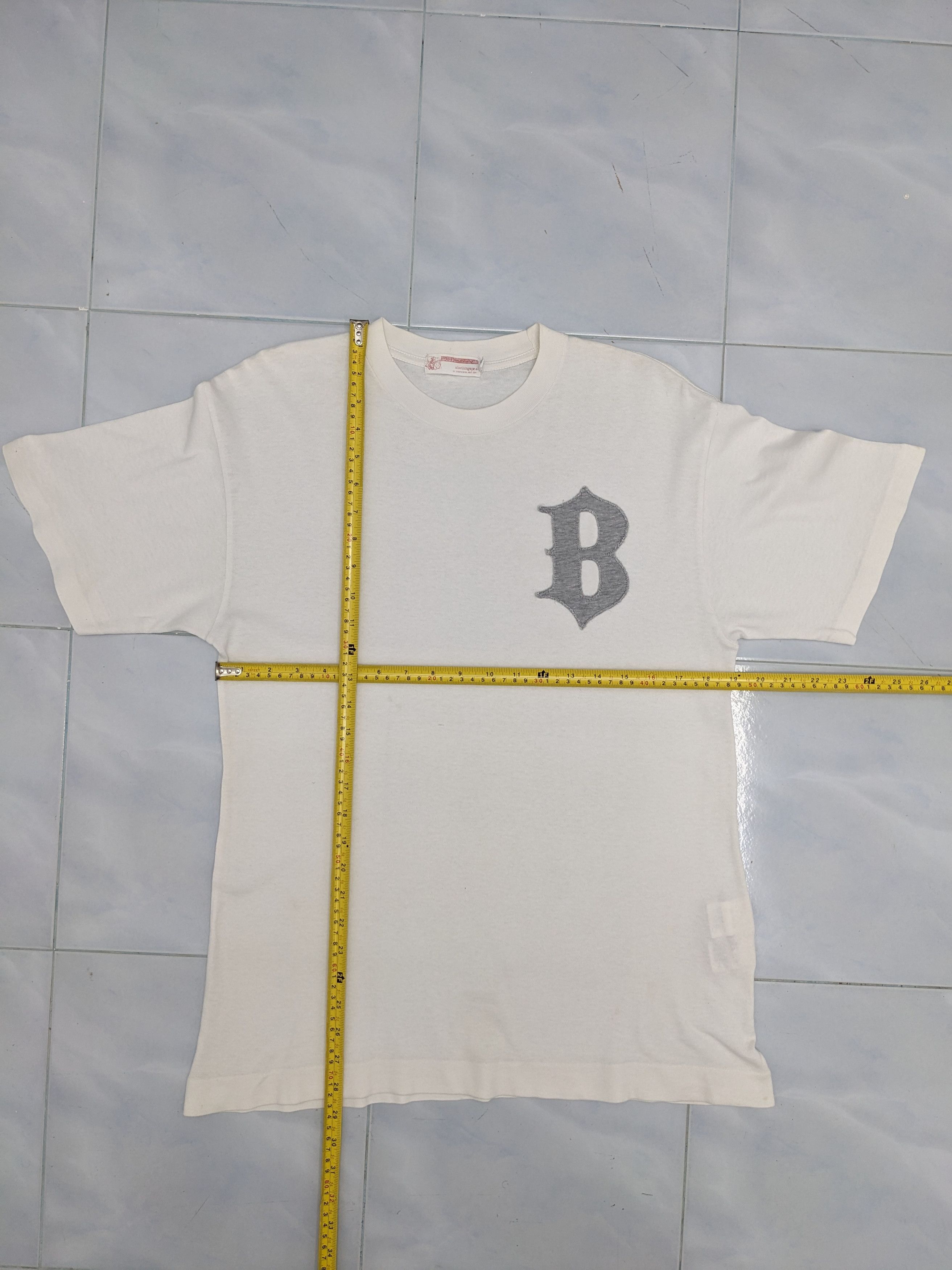 Bape VINTAGE BAPE TSHIRT Size US M / EU 48-50 / 2 - 5 Thumbnail