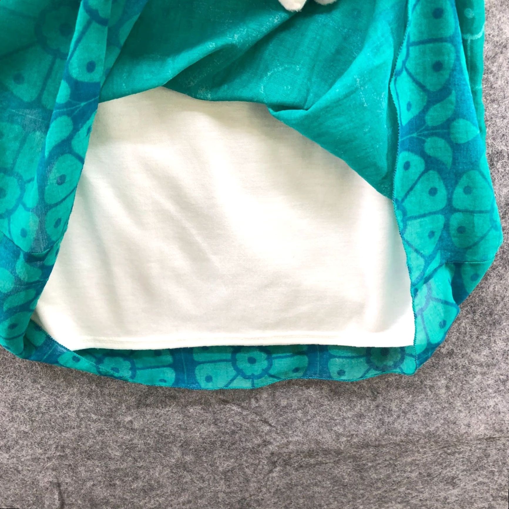 Vintage Studio M Womens Blouse Cotton Silk Floral Scoop Neck Short Sleeve Size S Teal Bohemian Casual Shirt Size S / US 4 / IT 40 - 7 Thumbnail