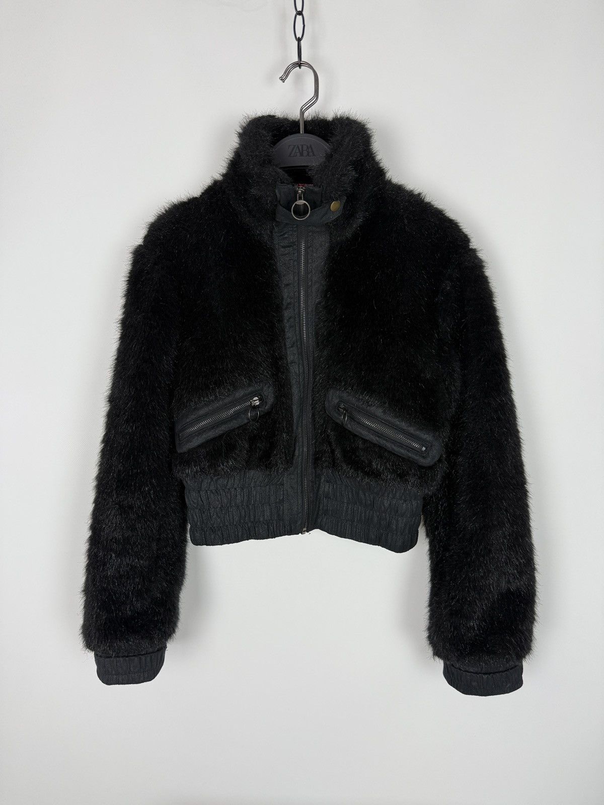Vintage Y2K Vintage Hoi-Polloi Black Faux Fur Cropped Bomber Jacket Size M / US 6-8 / IT 42-44 - 3 Thumbnail