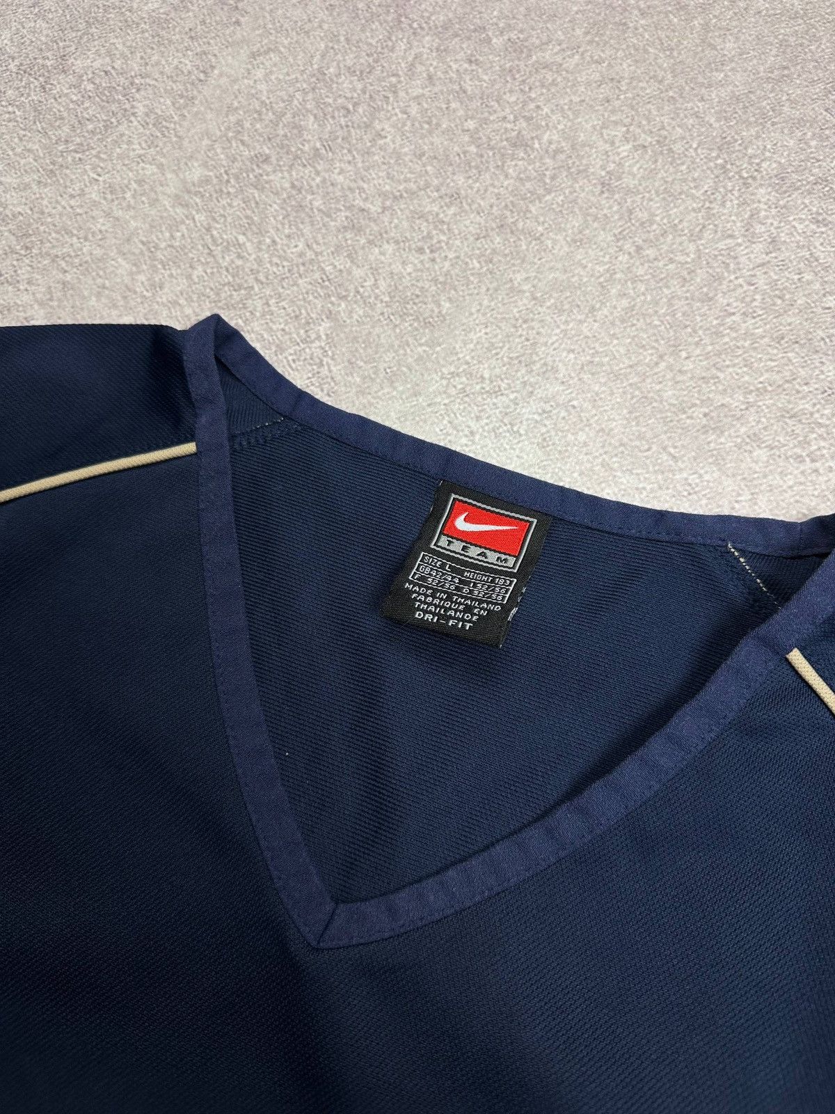 Nike Vintage Nike Team TN Skepta Style Y2K T-shirt L Size US L / EU 52-54 / 3 - 3 Thumbnail