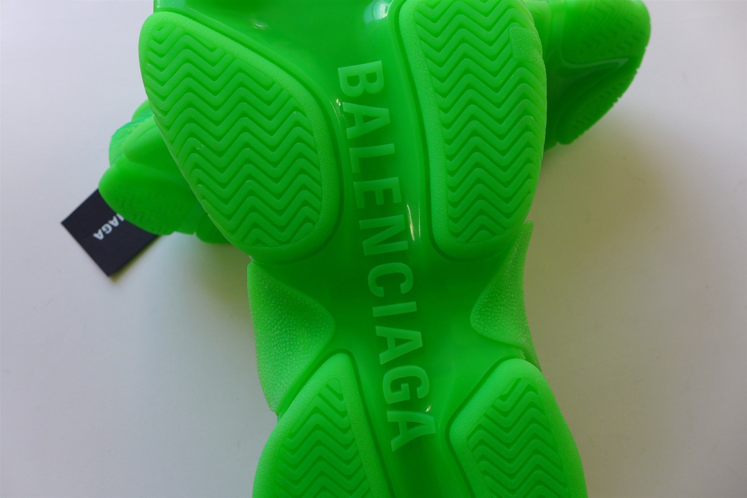 Balenciaga Balenciaga Triple S Sneakers - Neon Green Size US 9 / EU 42 - 12 Thumbnail