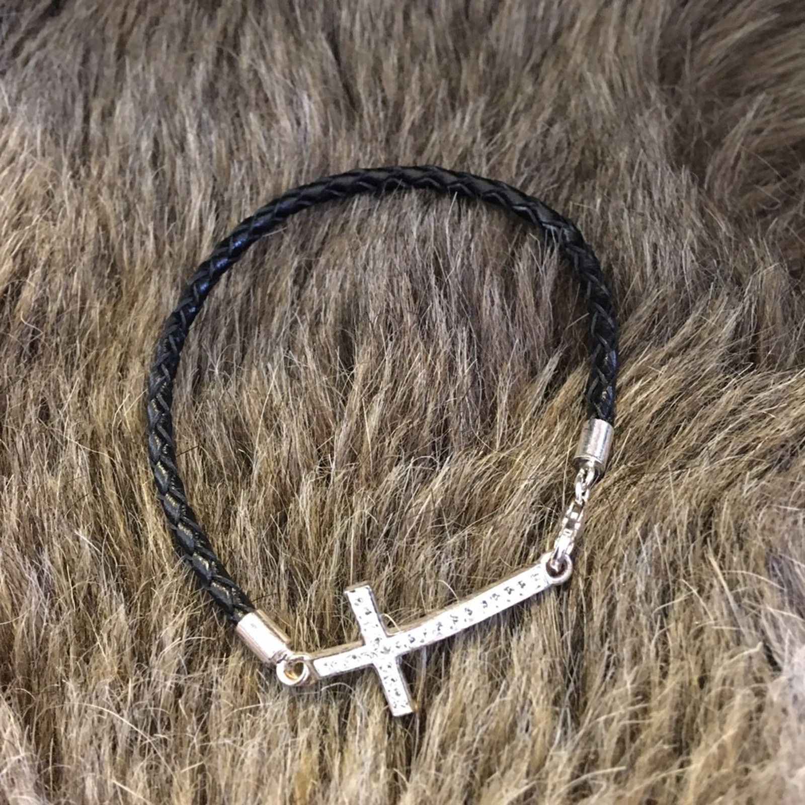 Jewelry 925 sterling silver rhinestone covered cross bracelet Size ONE SIZE - 4 Thumbnail