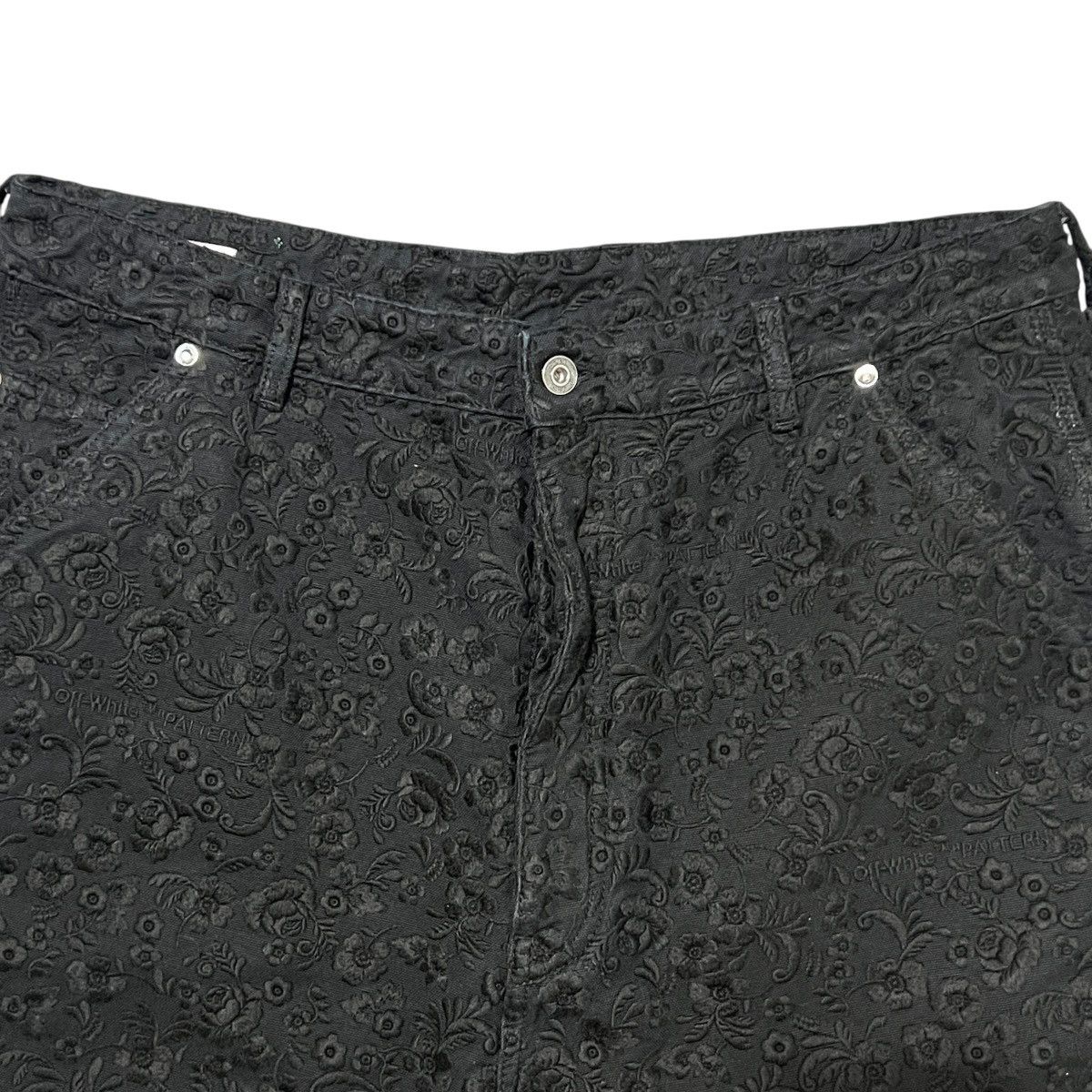 Off-White Off White 23SS Flower Embroidery Carpenter Flare Denim Black Size US 44 / EU 60 - 2 Thumbnail