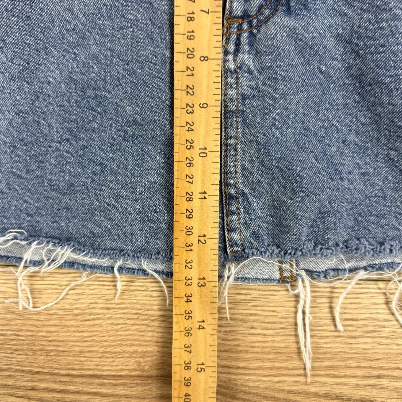 Cotton On Cotton On Denim Mini Skirt 28 Women Blue Regular Short Distressed Raw Hem Knit Cotton Denim Skirt Womens 28 Size 28" / US 6 / IT 42 - 7 Thumbnail