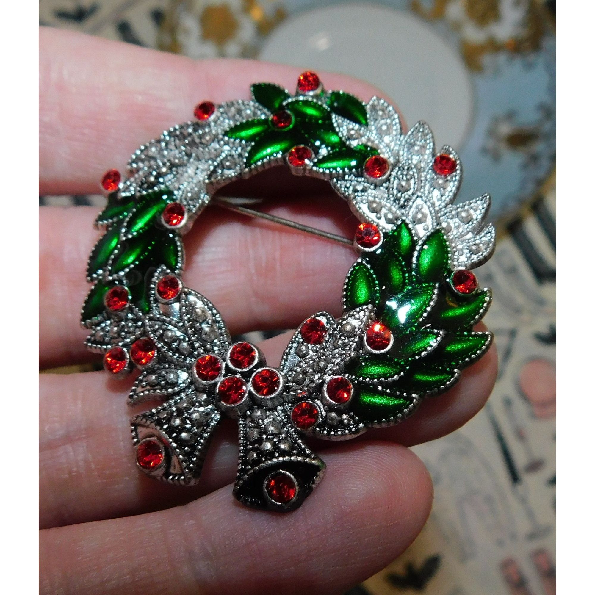 Kenneth Cole Vintage Kenneth Cole Wreath Brooch With Red Rhinestones Size ONE SIZE - 2 Thumbnail