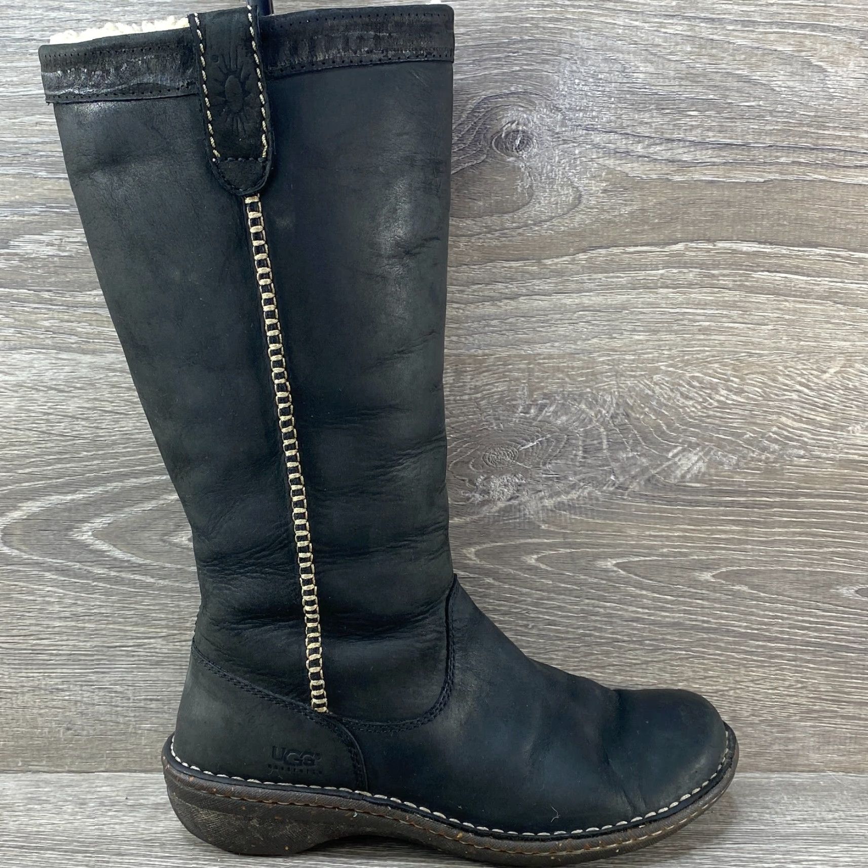 Ugg UGG Women’s 5139 Swell Black Leather Tall Winter Sheepskin Boots Booties Size 7 Size US 6 / IT 36 - 2 Thumbnail