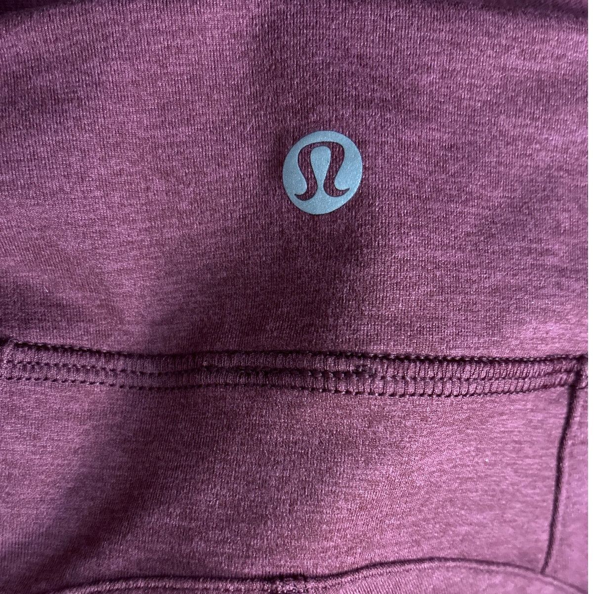 Lululemon Lululemon Soft Sueded HR 25" Garnet Size 0 Size 25" / US 0 / IT 36 - 4 Thumbnail