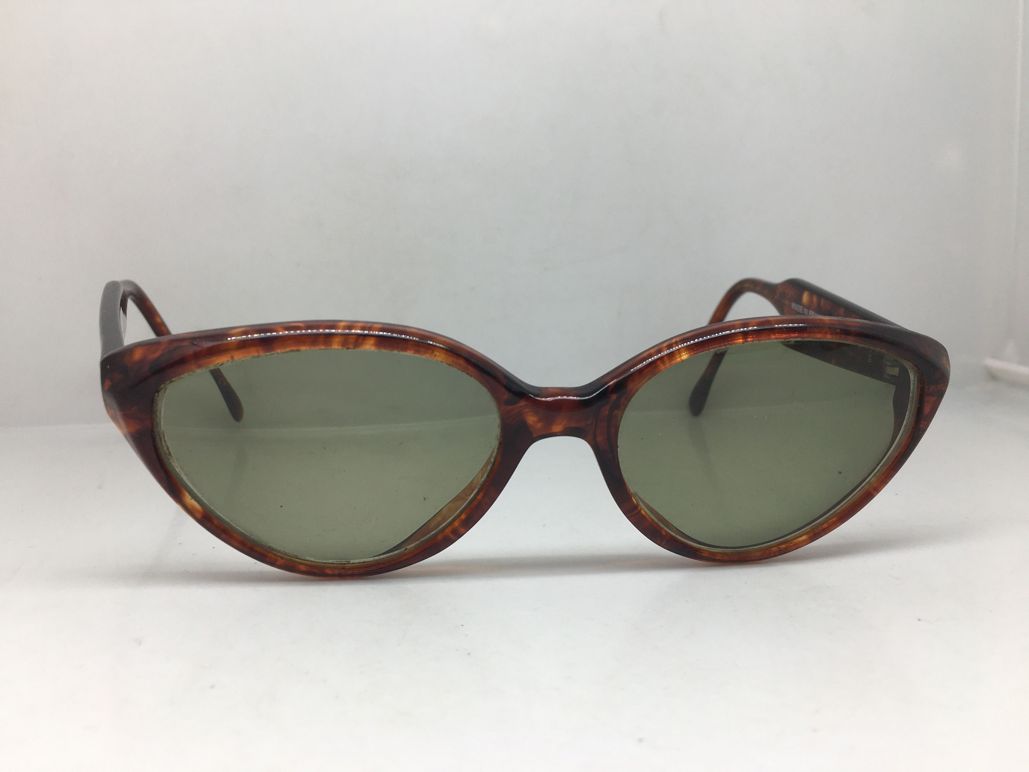 Guy Laroche Vintage Guy Laroche GL ETOILE H64 Cateye Rx Eyeglasses Size ONE SIZE - 1 Thumbnail