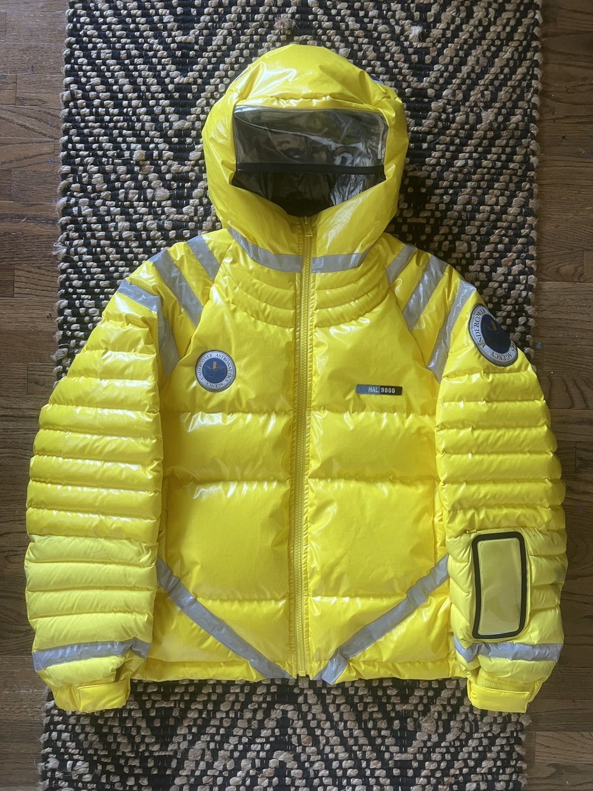 Undercover Undercover AW18 “2001: A Space Odyssey” LED Puffer Jacket Size US L / EU 52-54 / 3 - 4 Thumbnail
