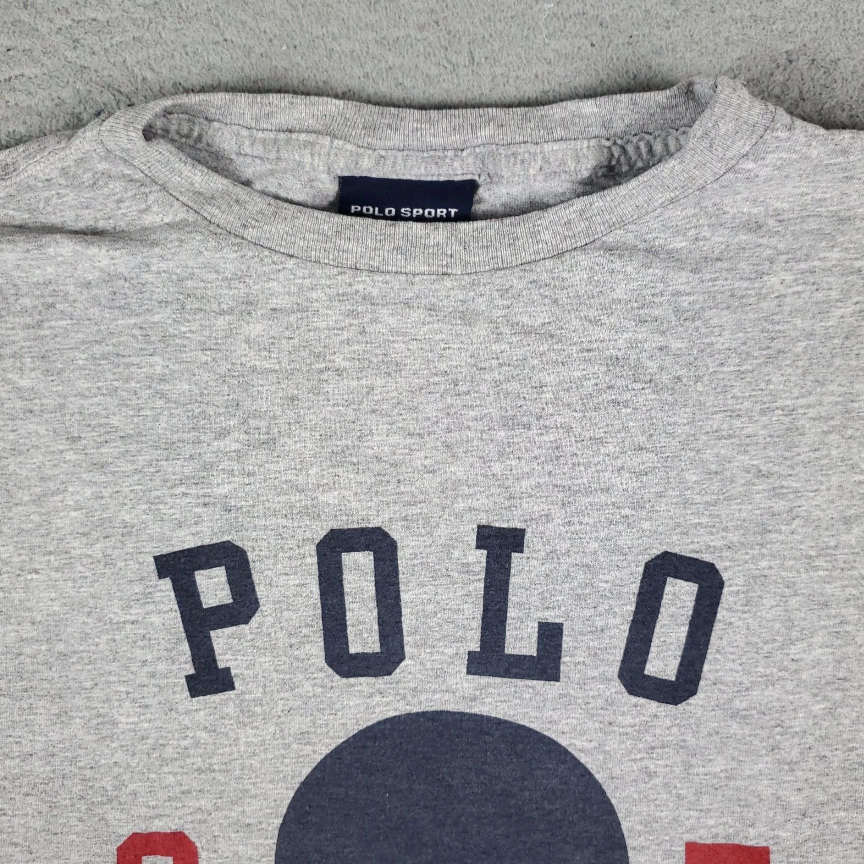 Ralph Lauren VINTAGE Ralph Lauren T-Shirt Men Large Gray Football Helmet Logo Casual Classic Sports Size US L / EU 52-54 / 3 - 3 Thumbnail